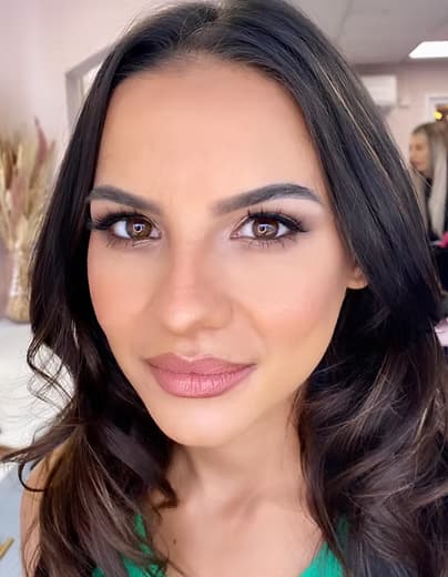 Special occasion makeup look 1